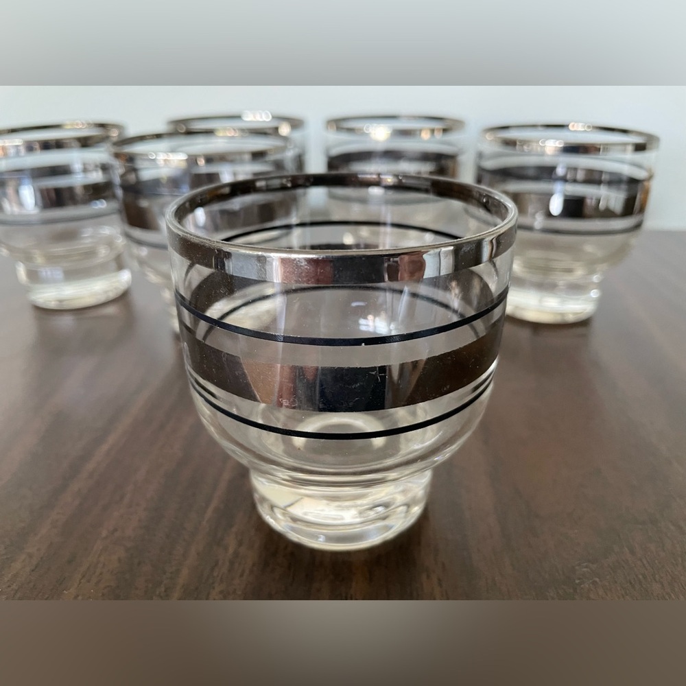 Mid Mod Vintage Glassware Set